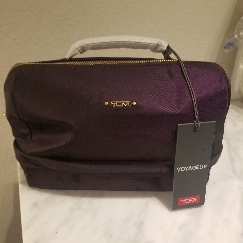 TUMI Cosmetic/toiletrie bag